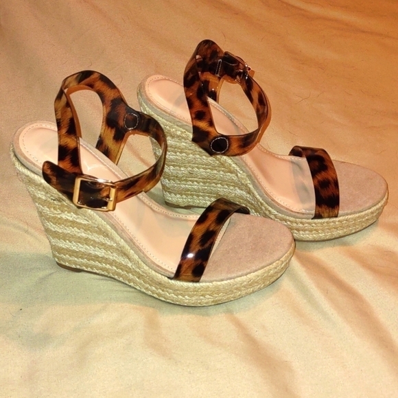 𝅺JUSTFAB Leopard print Wedges Size 7 NIB - Picture 4 of 7